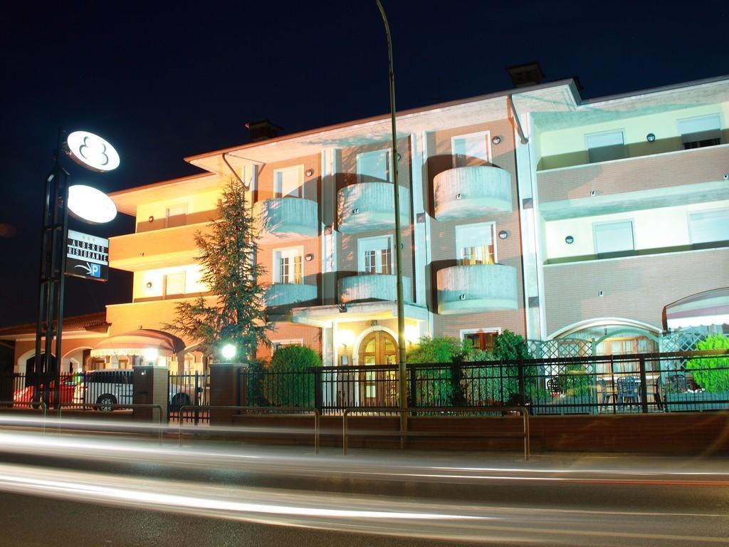 Hotel Tagliere D'Oro Paitone Extérieur photo